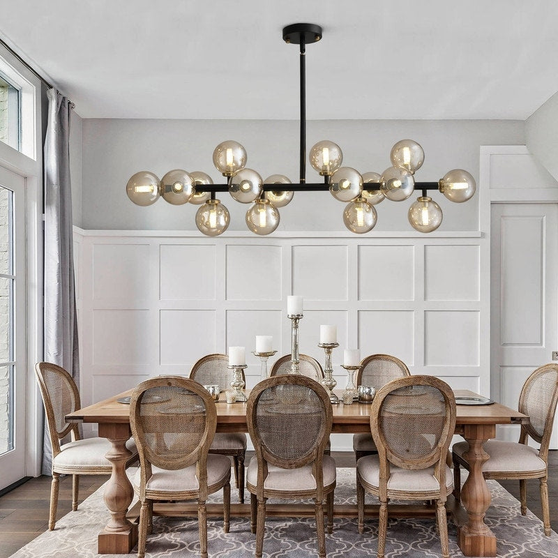 Lustre linéaire moderne du milieu du siècle de 40 po, suspension Spoutnik à 16 ampoules en laiton doré avec globe en verre dépoli pour salle à manger