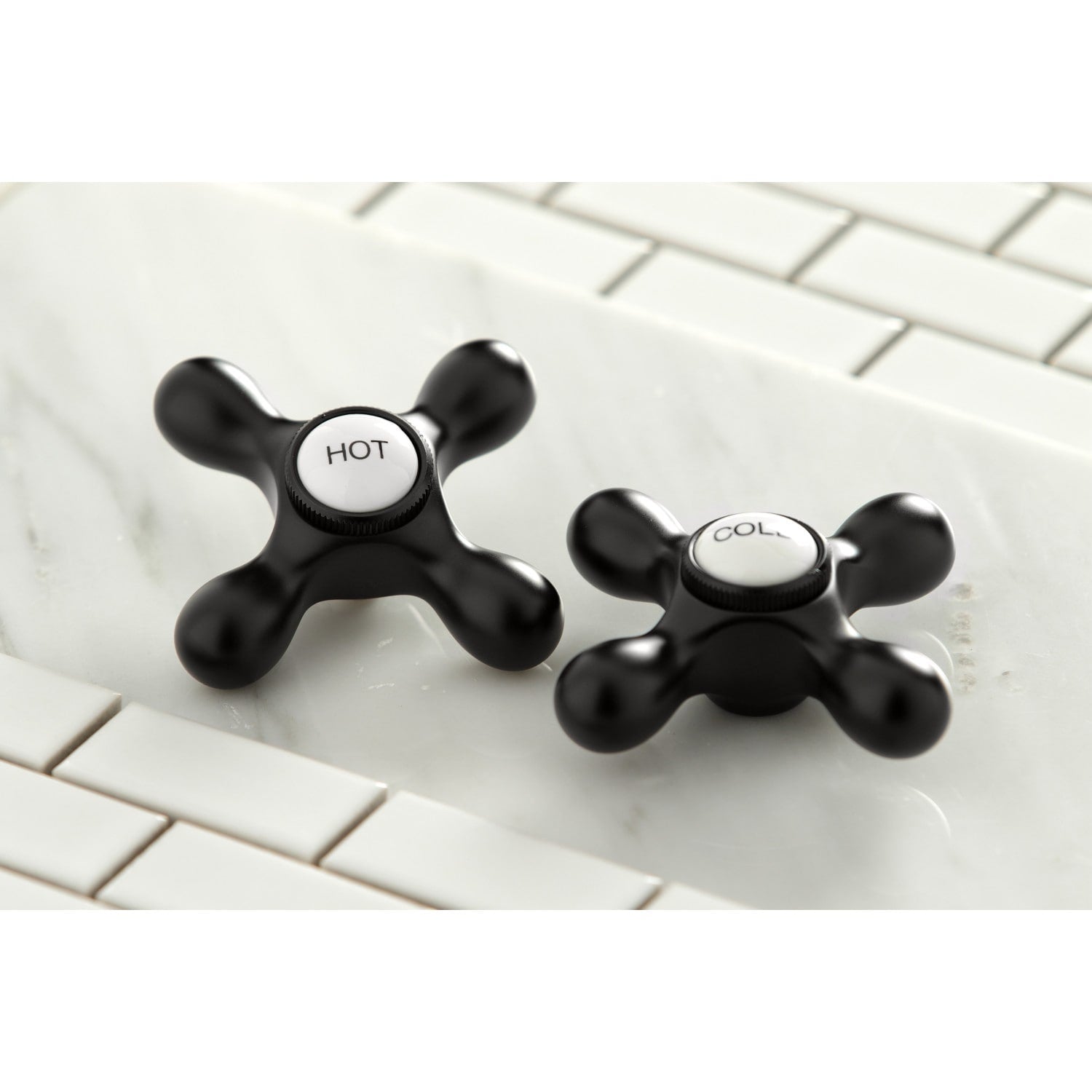 Robinet de salle de bain à large entraxe Heritage de 8 po