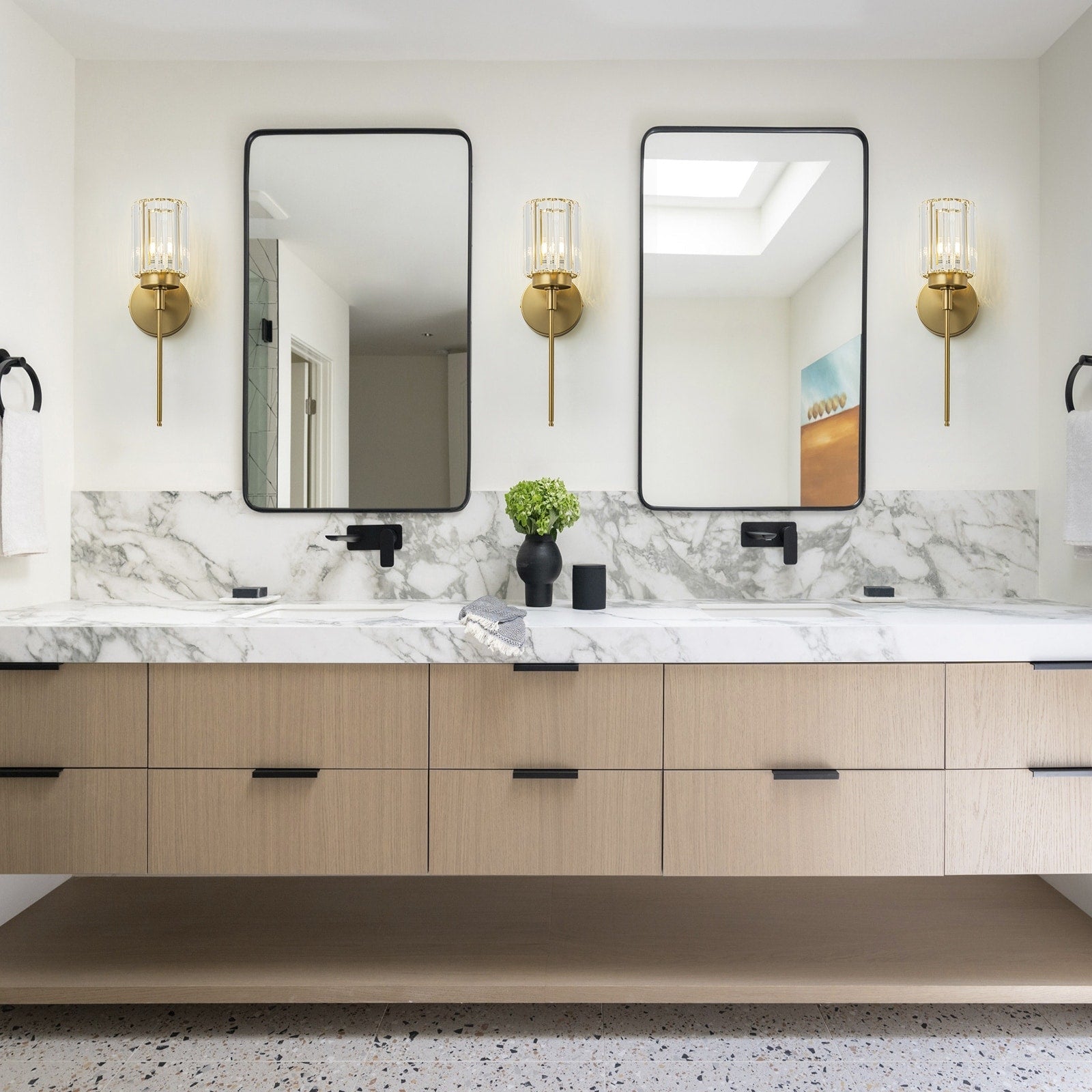 Applique murale moderne dorée à intensité variable, style cylindre glamour pour salle de bain, en cristal, pour meuble-lavabo