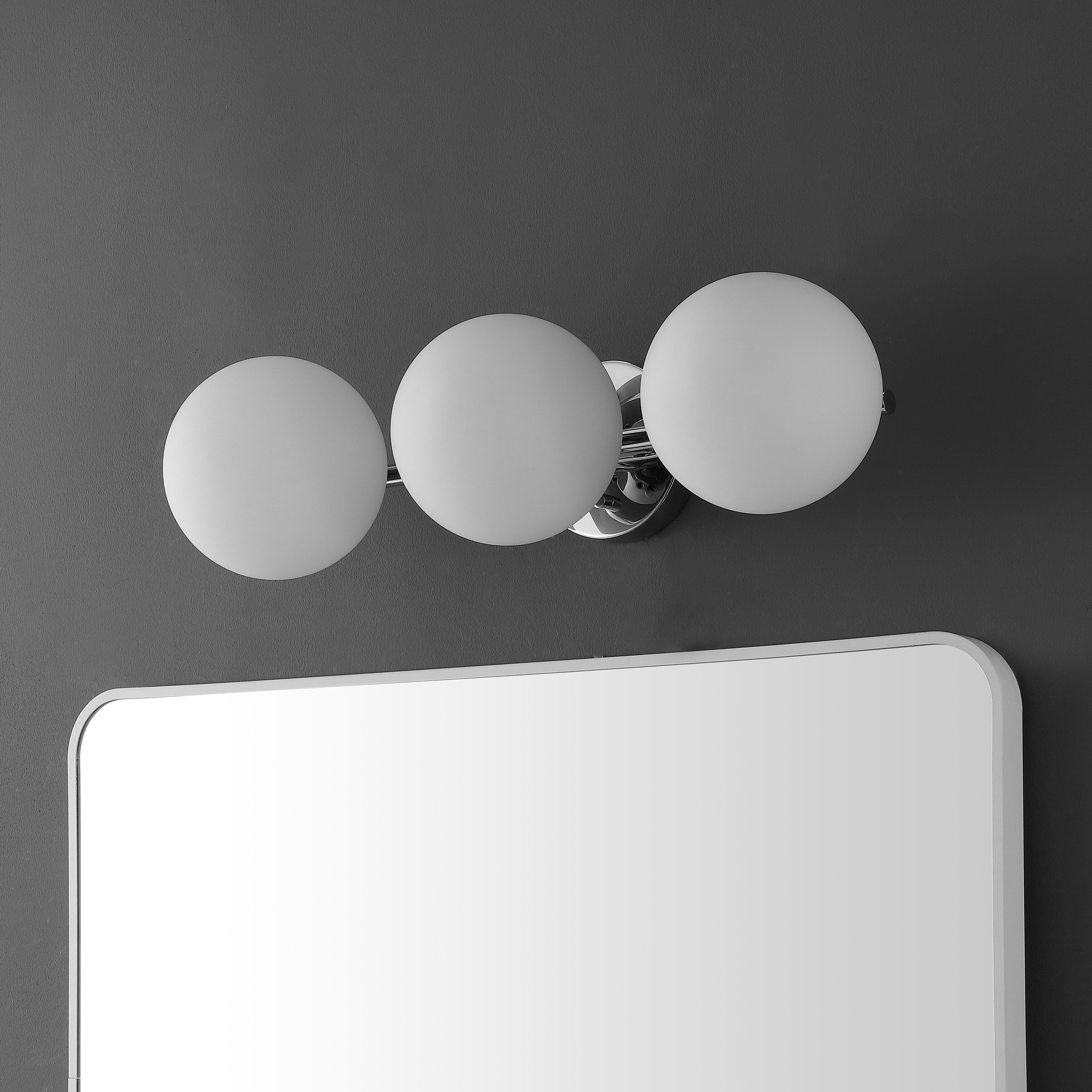 Applique murale traditionnelle SAFAVIEH Lighting Lambrini 21 (3 ampoules) - 6 L x 8 P x 21 H - 21 L x 8 P x 6 H