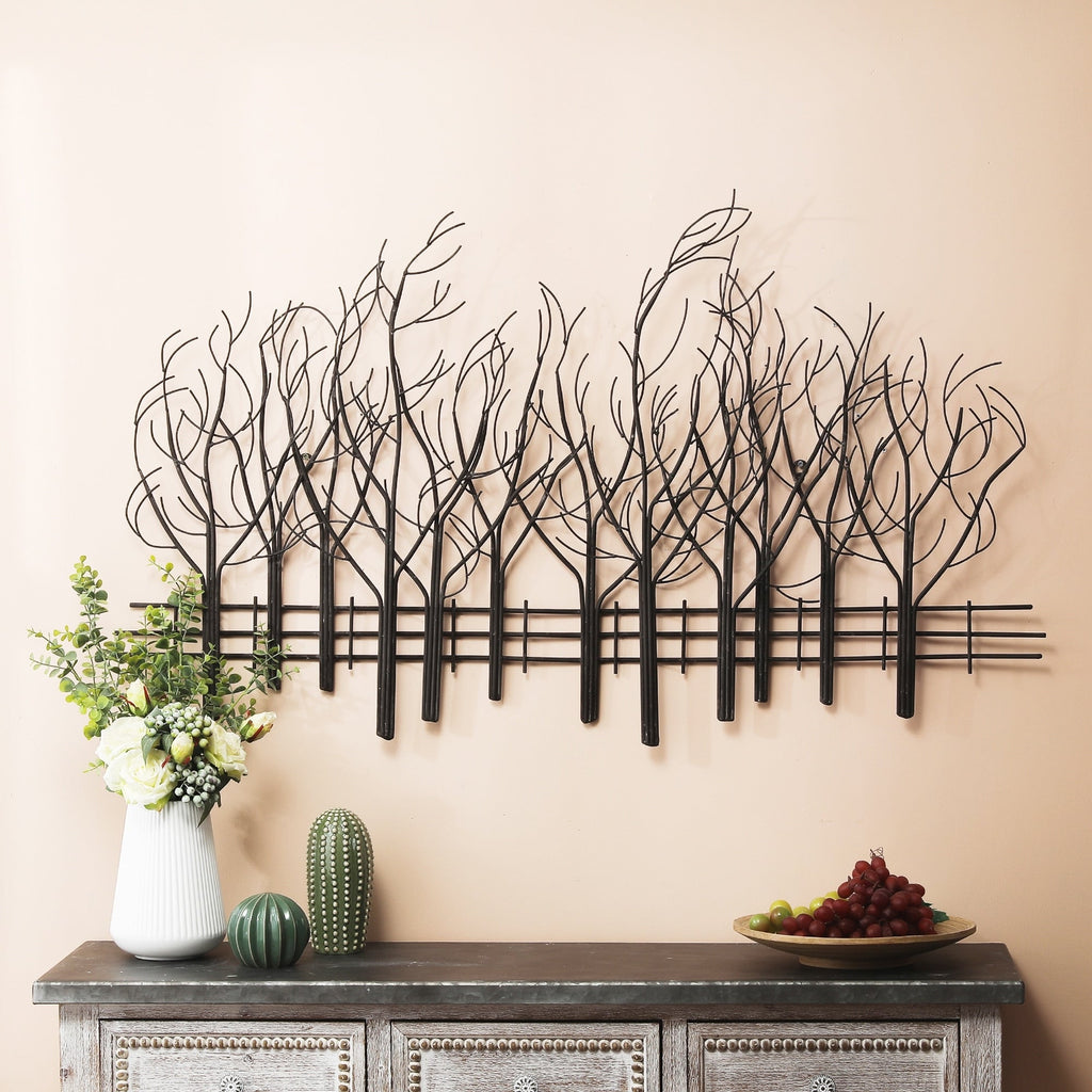 Décoration murale en métal noir Champ d'arbres