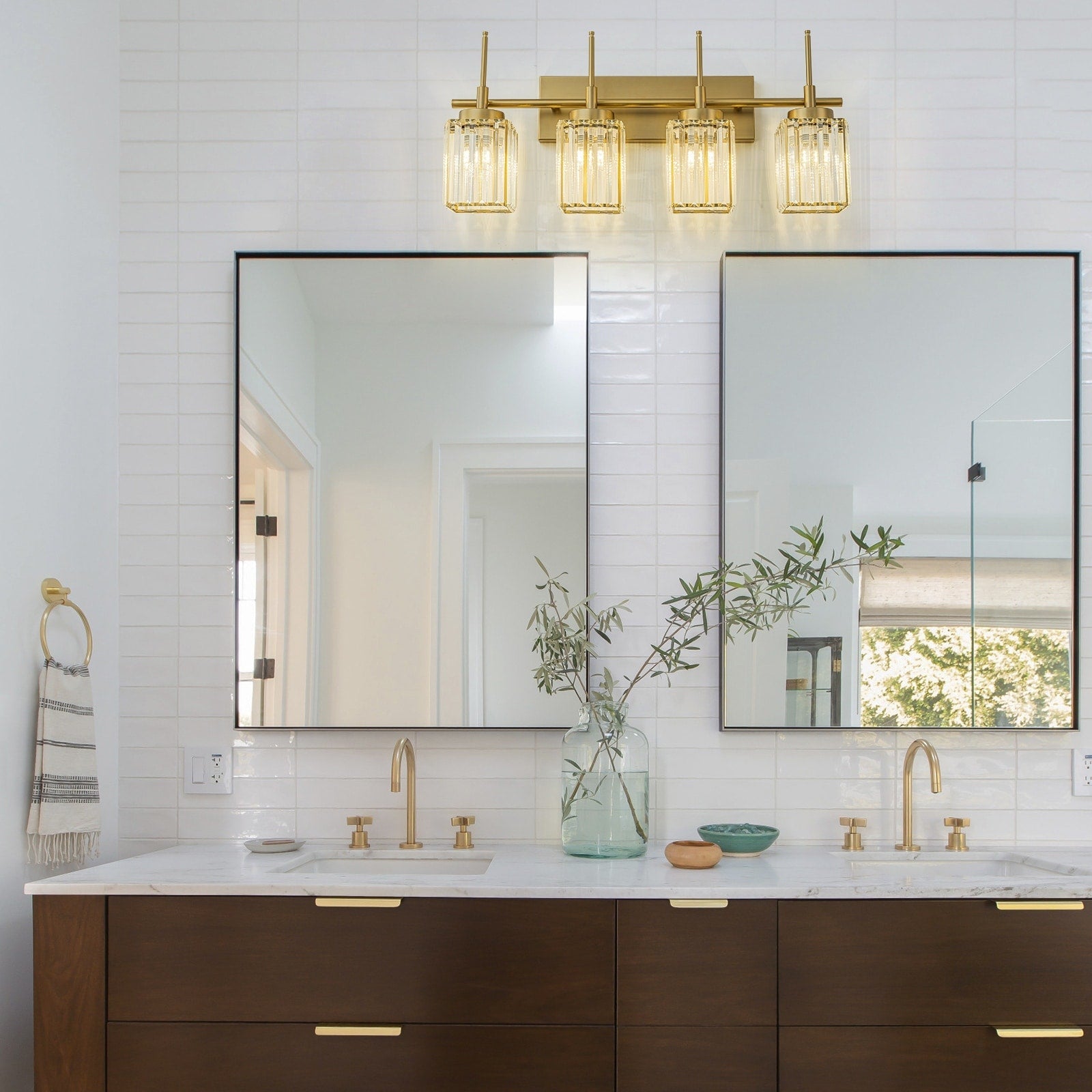 Applique murale moderne dorée à intensité variable, style cylindre glamour pour salle de bain, en cristal, pour meuble-lavabo